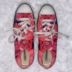 LOW TOP Chuck Converse sneakers